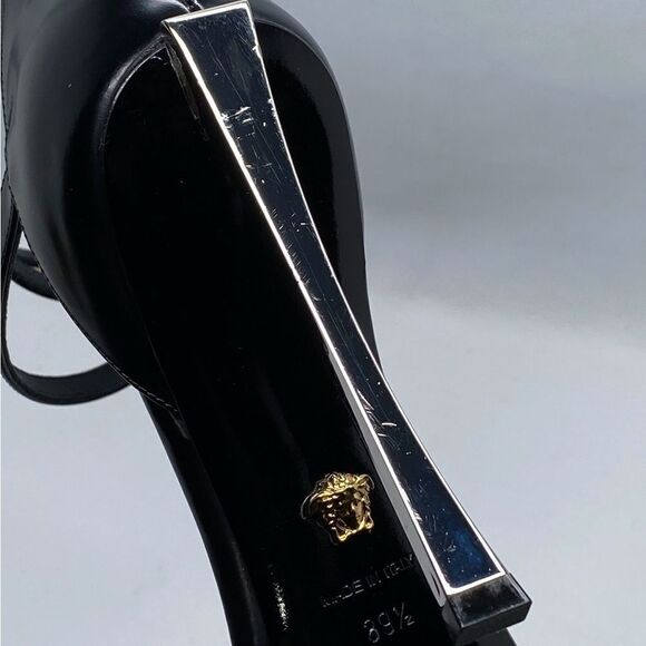 Versace Pin Point Leather Ankle Strap Pumps size 39.5 - Picture 13 of 16